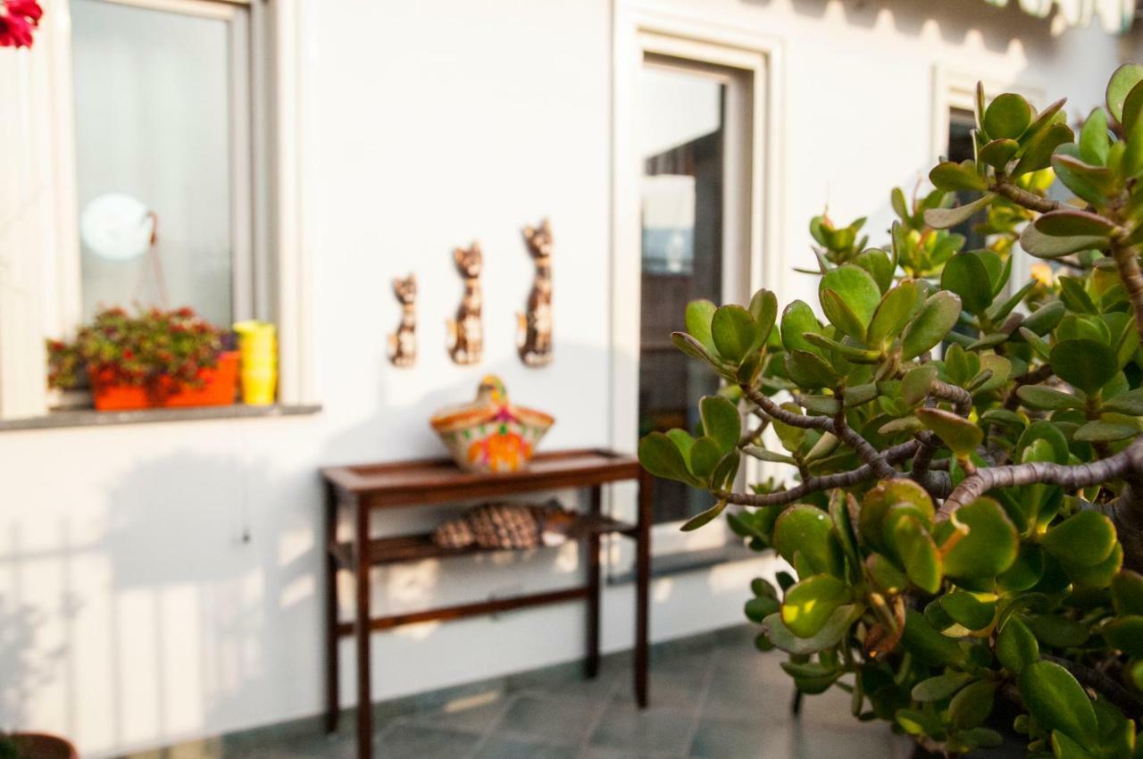 Attico Rooms Giardini Naxos Ngoại thất bức ảnh